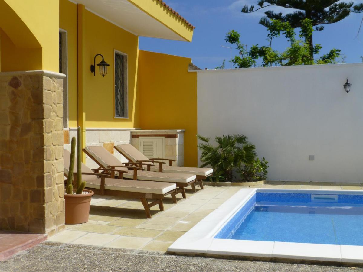 Villa Suzannah Lendinuso Luaran gambar